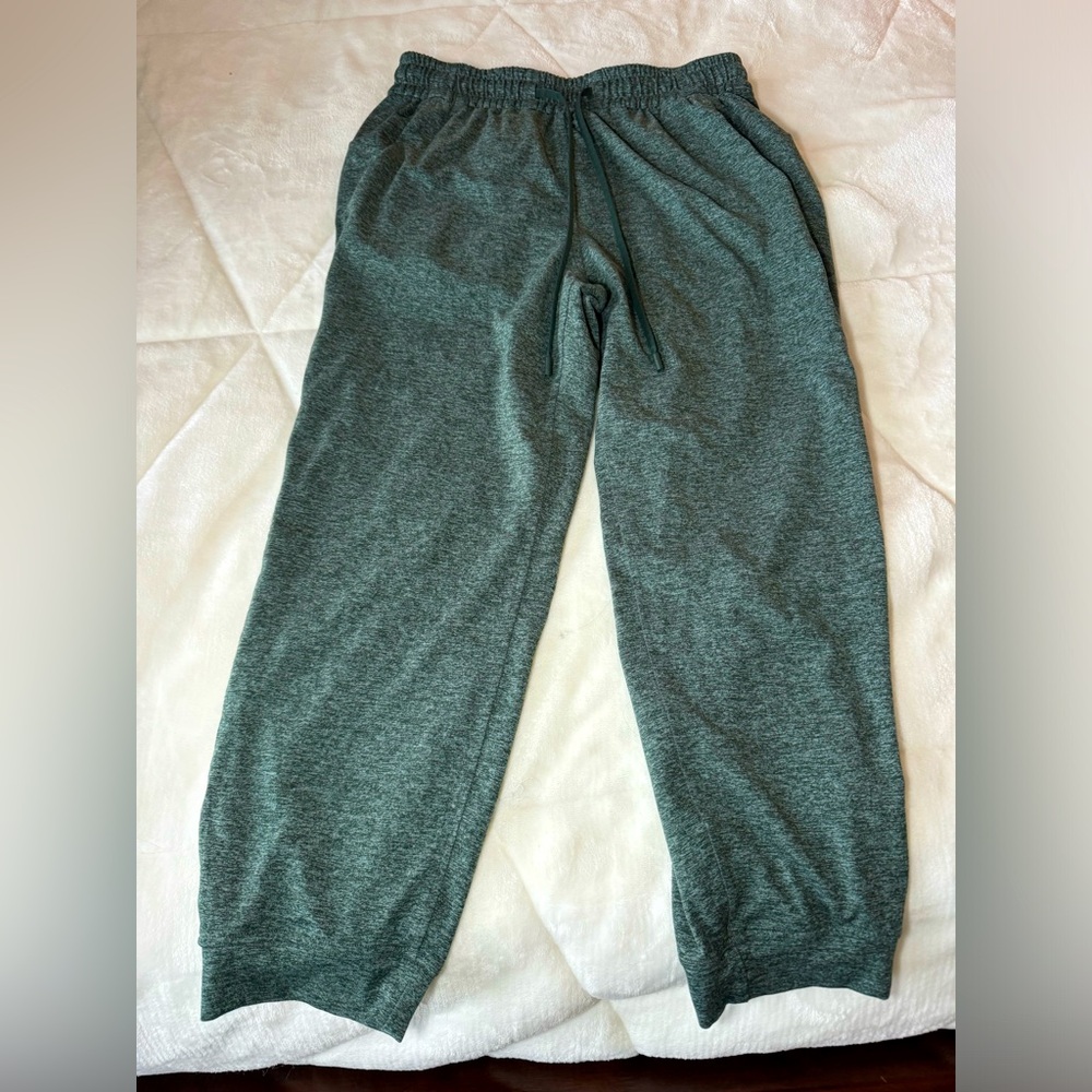 Lululemon Green Joggers Size 4. Bought last year